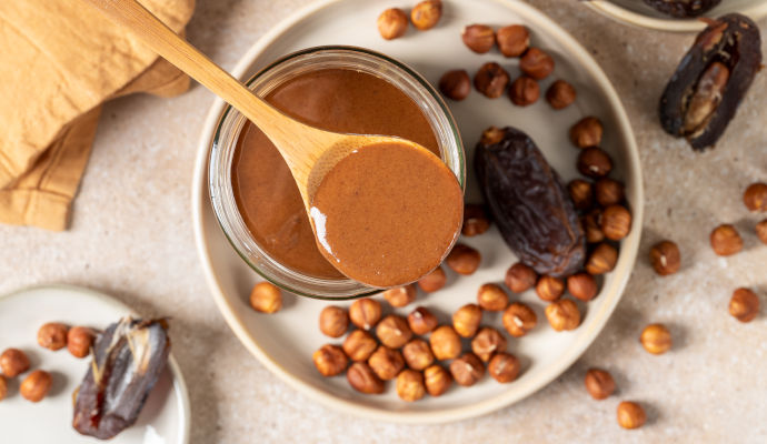 crema nocciole e datteri